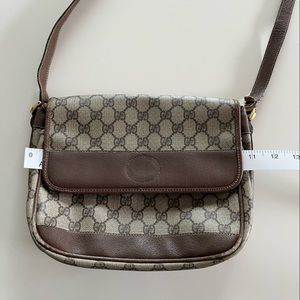 Vintage Gucci monogram shoulder bag purse! Good condition 💕🤩